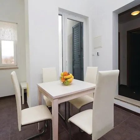 Grzic Apartamento Porozina